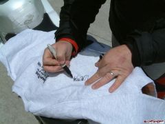 Michael (WERA910) signing the Flaf