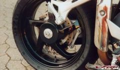 Single nut rear wheel
