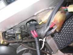 R-R wiring fix Harness Going in.jpg