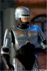 review_robocop12_1.jpg