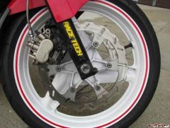 17 in fr wheel - Braking (brand) wave rotors.jpg