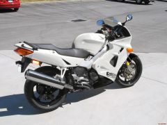 White with black fender and lower cowl.jpg