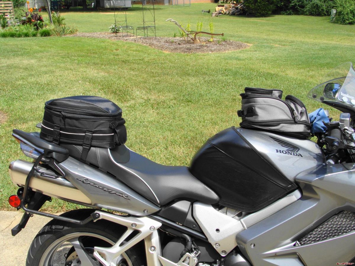 held tail bag