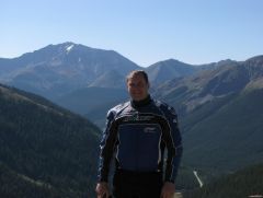 Radar poses at the hairpin of Independence Pass