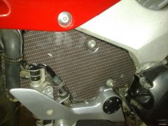 VFR800 - Heat Shield - 06 - Front Fitted Carbon and Lacquered.jpg