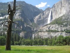 Yosemite Valley - Waterfall 