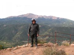 Thats me in front of Pikes Peak