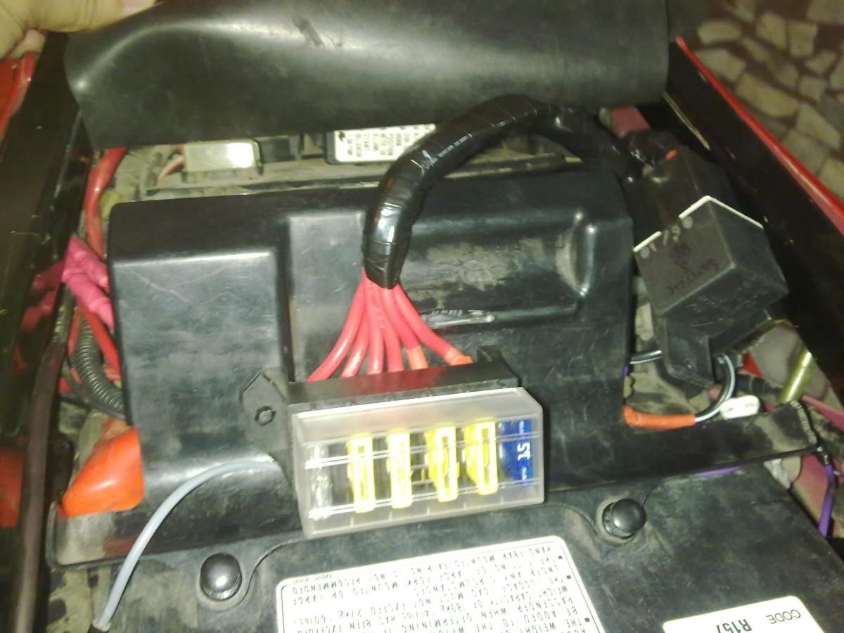 VFR - Fuse Box Installed - top.jpg