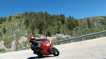 VFR flyby on Wolf Creek Pass