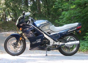 1987 VFR700F