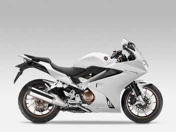 More information about "2014 VFR800"