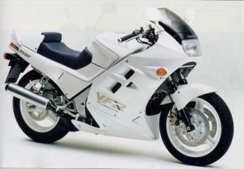 More information about "First Gen VFR750"