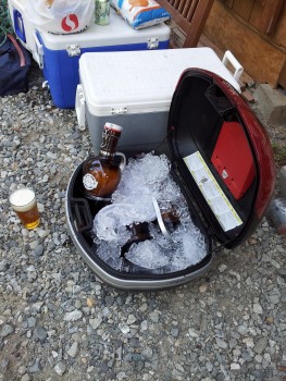 6 litres of Beer & 2 bags of Ice