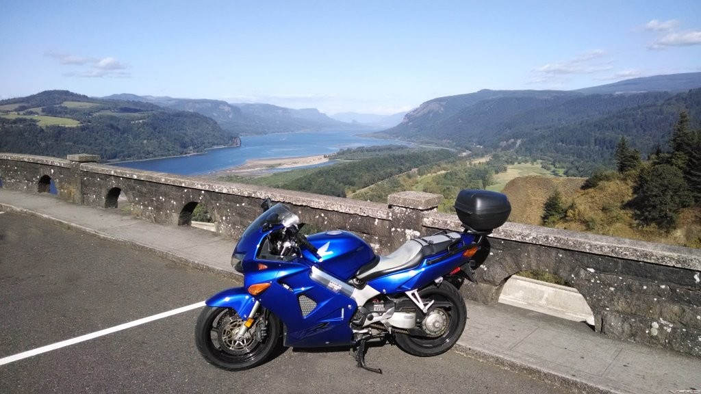 VFR at Vista House on Columbia Gorge