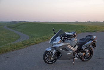 A twisty along the Dutch dikes