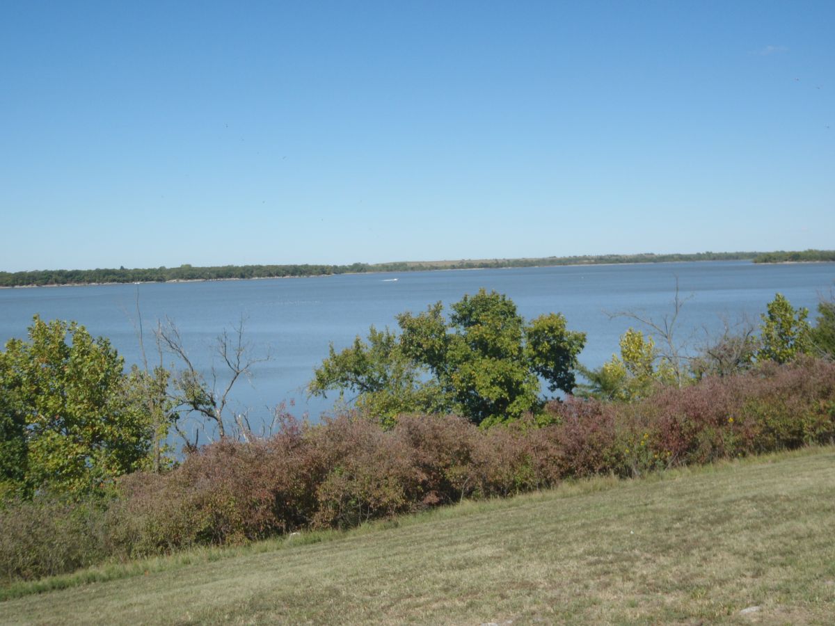 council grove lake one lone boat Member's Gallery VFRDiscussion