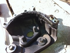 Front sprocket cover