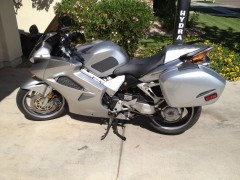 05 VFR left view w/bags