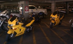 Another Yellow 2000 VFR?
