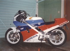 vfr400r