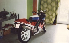 vfr400r2