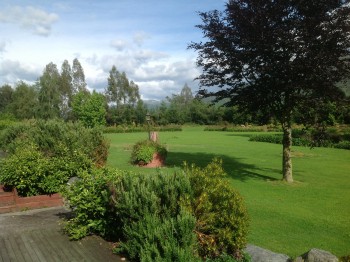 066. Donegal Pub Garden