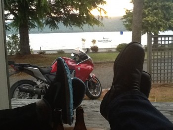 030. Te Anau - Kicking back... Sun coming through - end of Day 3