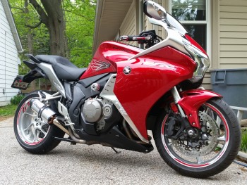 2010 VFR1200 Saddelmen Seat and shortened Two Brothers Exhaust