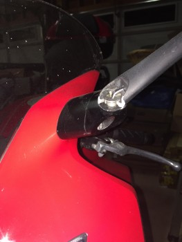 GSXR Mirror mount 1