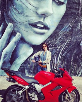 Honda VFR Wynwood Walls girl graffiti