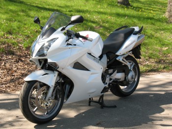 More information about "2005 VFR800"