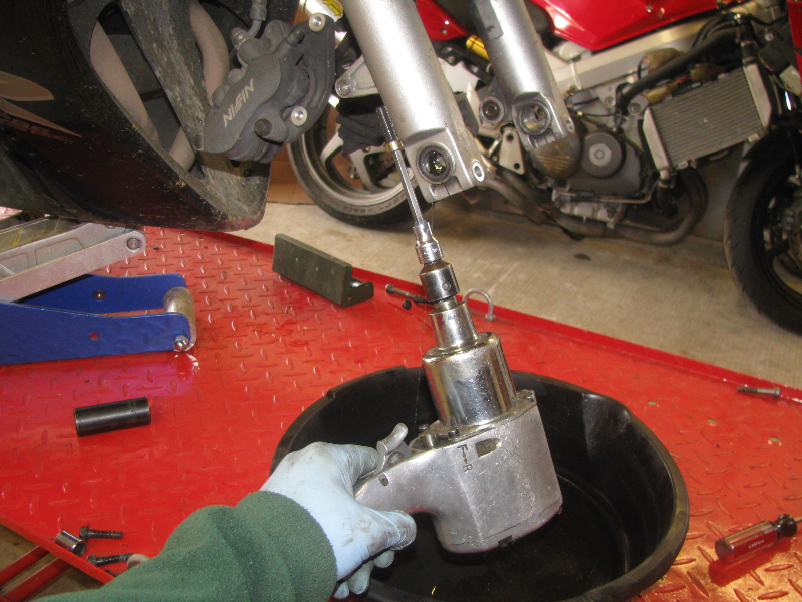 30 min fork oil change On bike Suspension VFRDiscussion