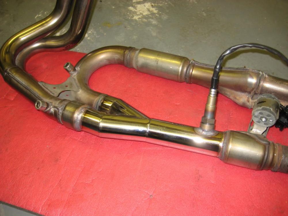 DECAT VFR1200 PIPE.jpg