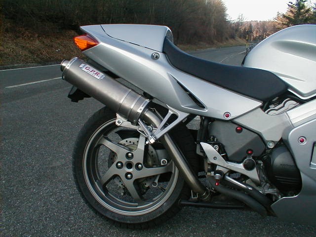Delkevic глушитель VFR 800