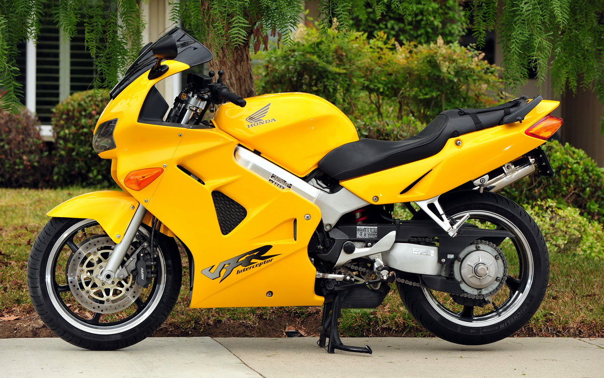 Mint 2000 Model - Page 2 - Fifth Generation VFR's - VFRDiscussion