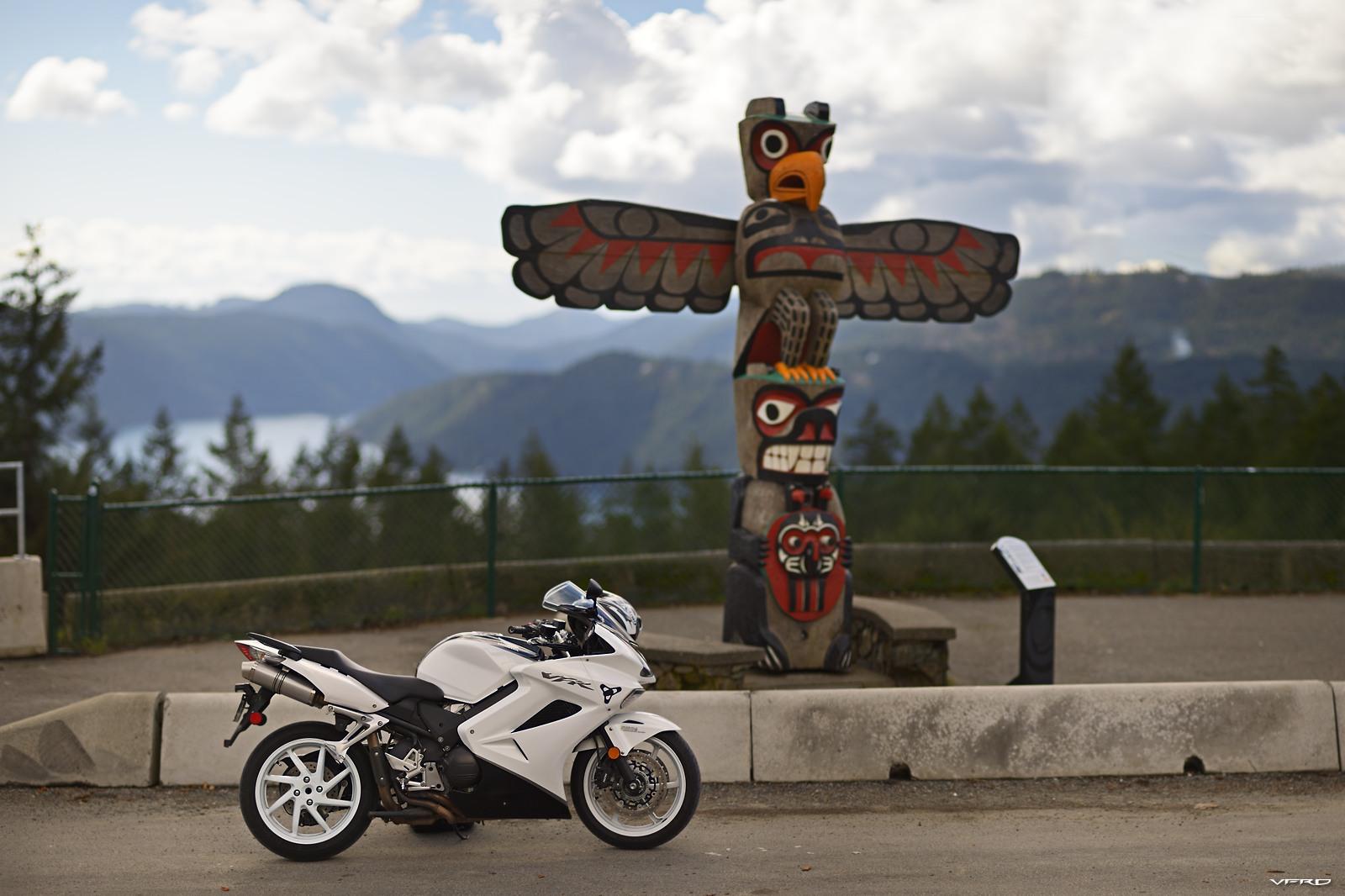 Salish Bear Totem pole at Malahat Summit