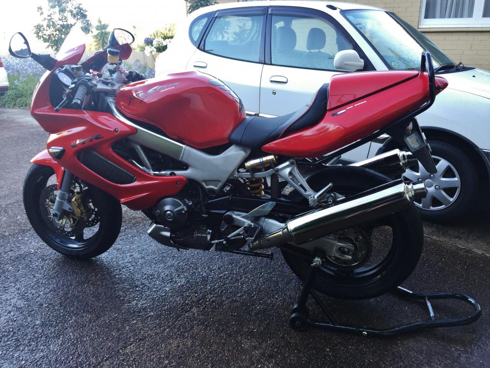rear seat cowl Fifth Generation VFR's VFRDiscussion