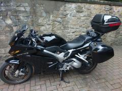 More information about "Red VFR1200 panniers sprayed black"