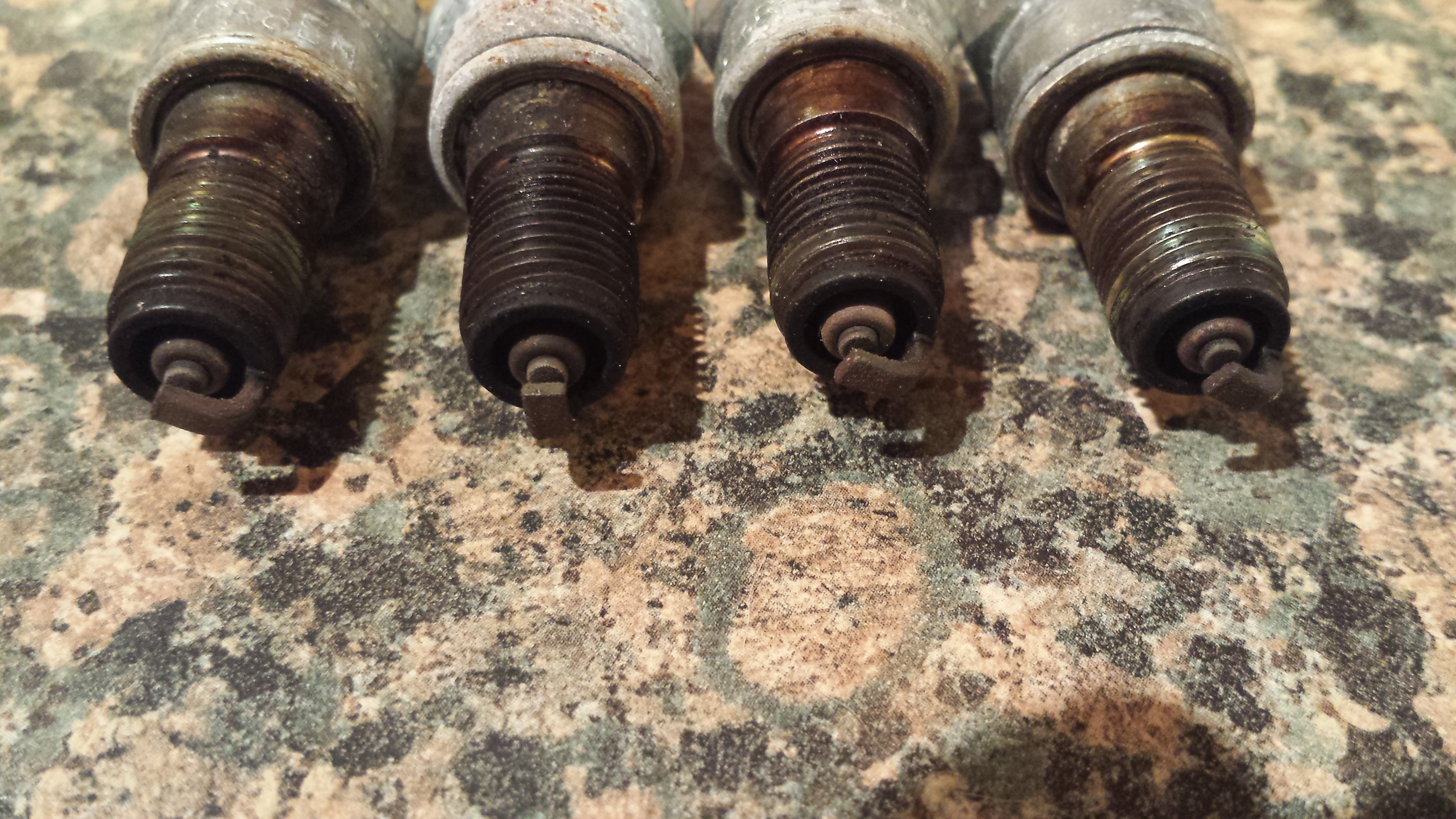 Quadrajet idle mixture screws not working