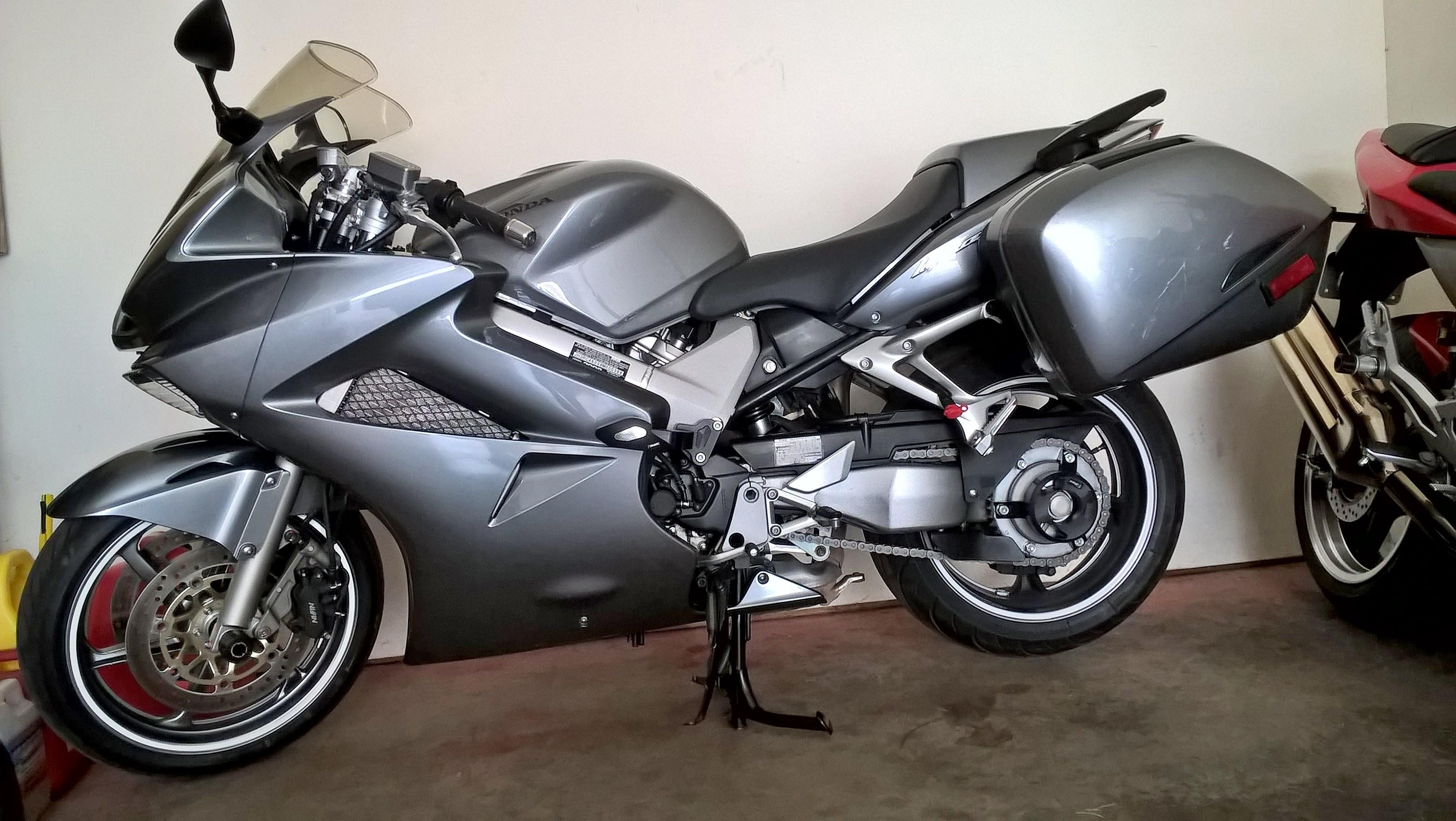 Added a 2008 VFR 800 to the stable Official Welcome Forum VFRDiscussion