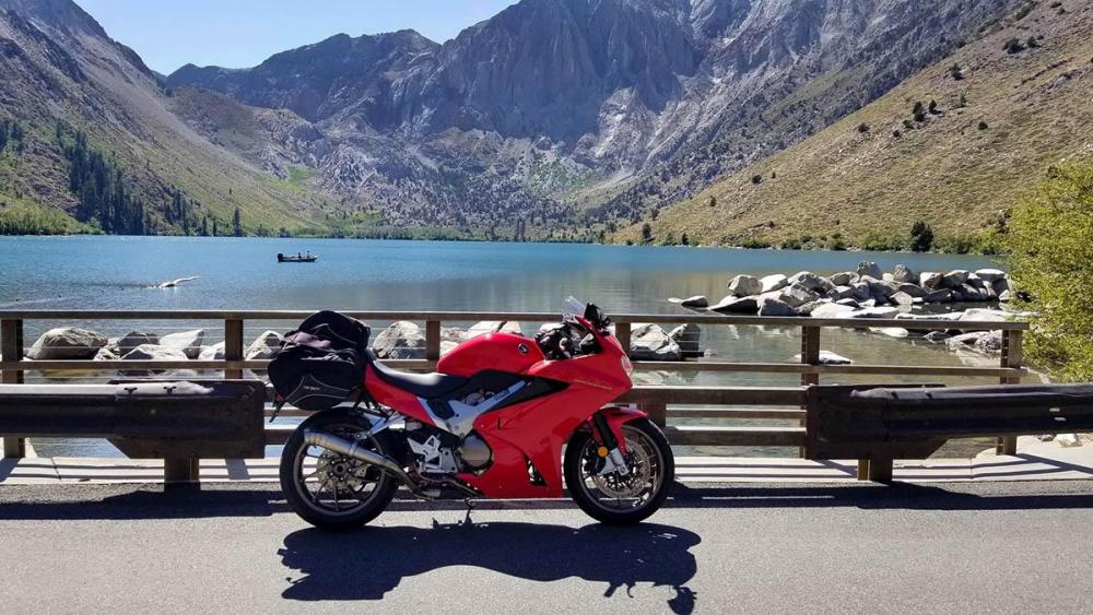 2 convict lake vfr.jpg