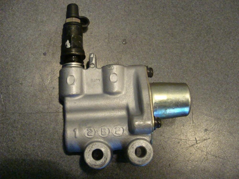 Bremskraftventil-Bremse-Regel-Ventil-Proportionin-PCV-Honda-VFR.jpg
