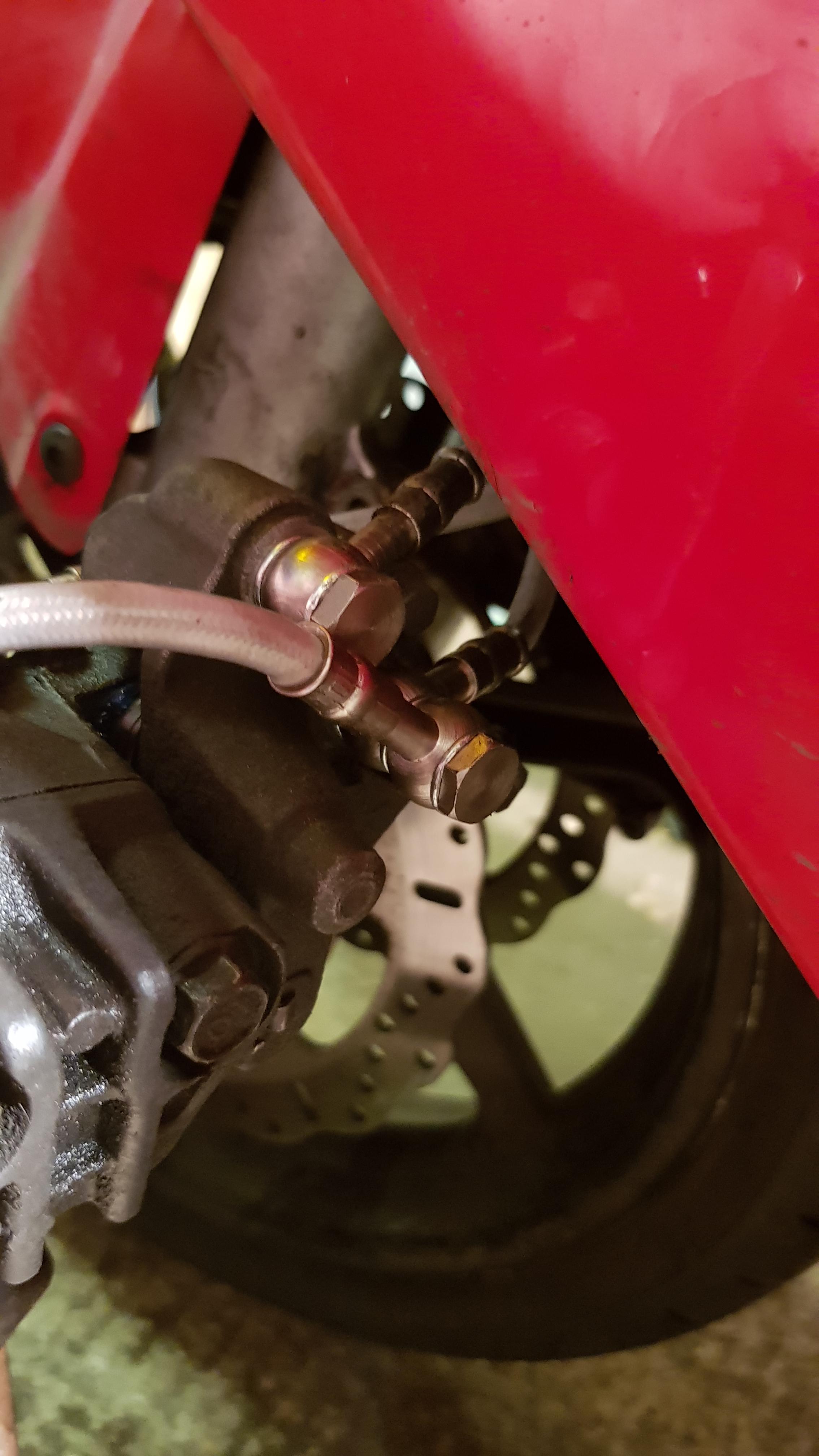Expert on 5th gen linked brakes/slave master cylinder needed