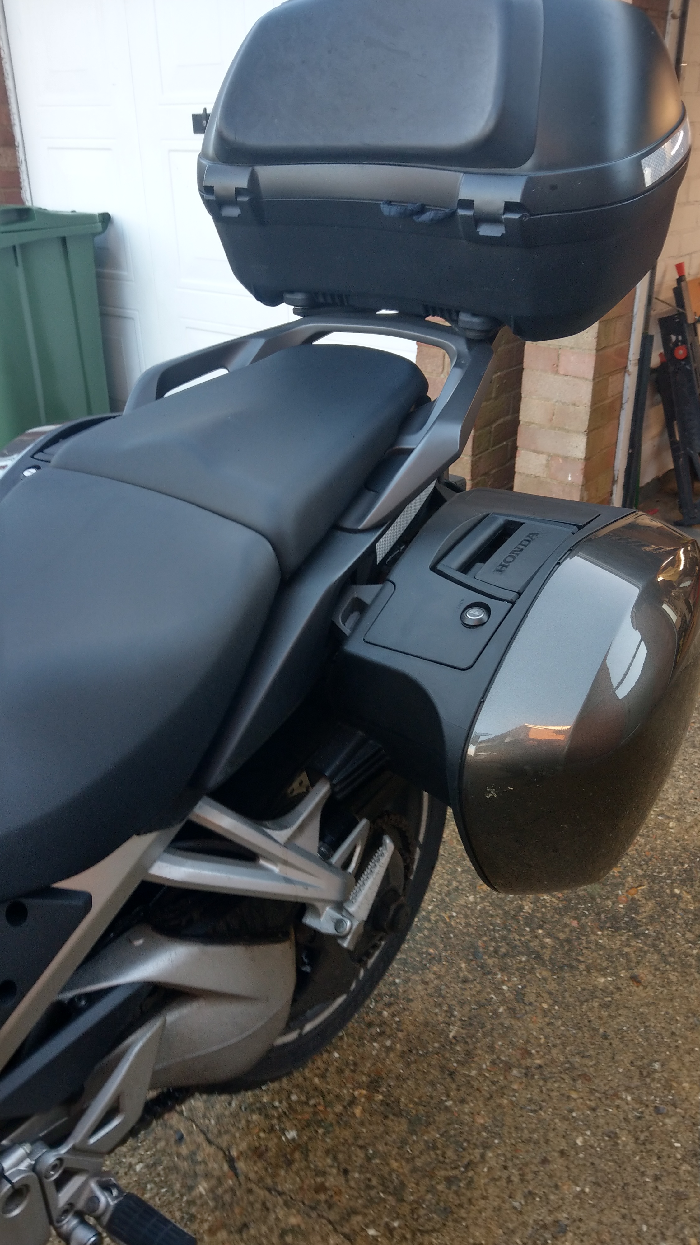 Honda crossrunner panniers outlet