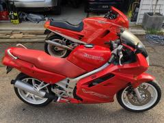 More information about "VFR 750 F (M) 1991 Italian Red and Italian Ducati 906 Paso 1990"