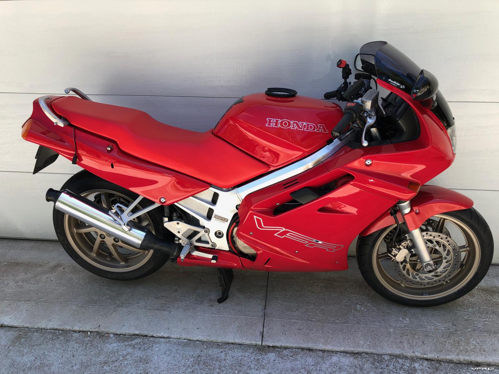 Honda vfr750f rc36 hotsell