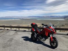 395 looking south over Mono Lake.